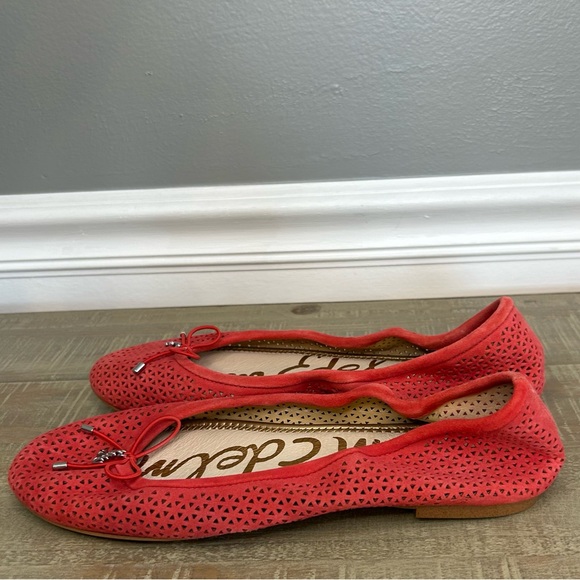 Sam Edelman Women’s Hot Coral Red Perforated Leather Felicia Ballet Flats Sz 7.5 - Picture 3 of 7